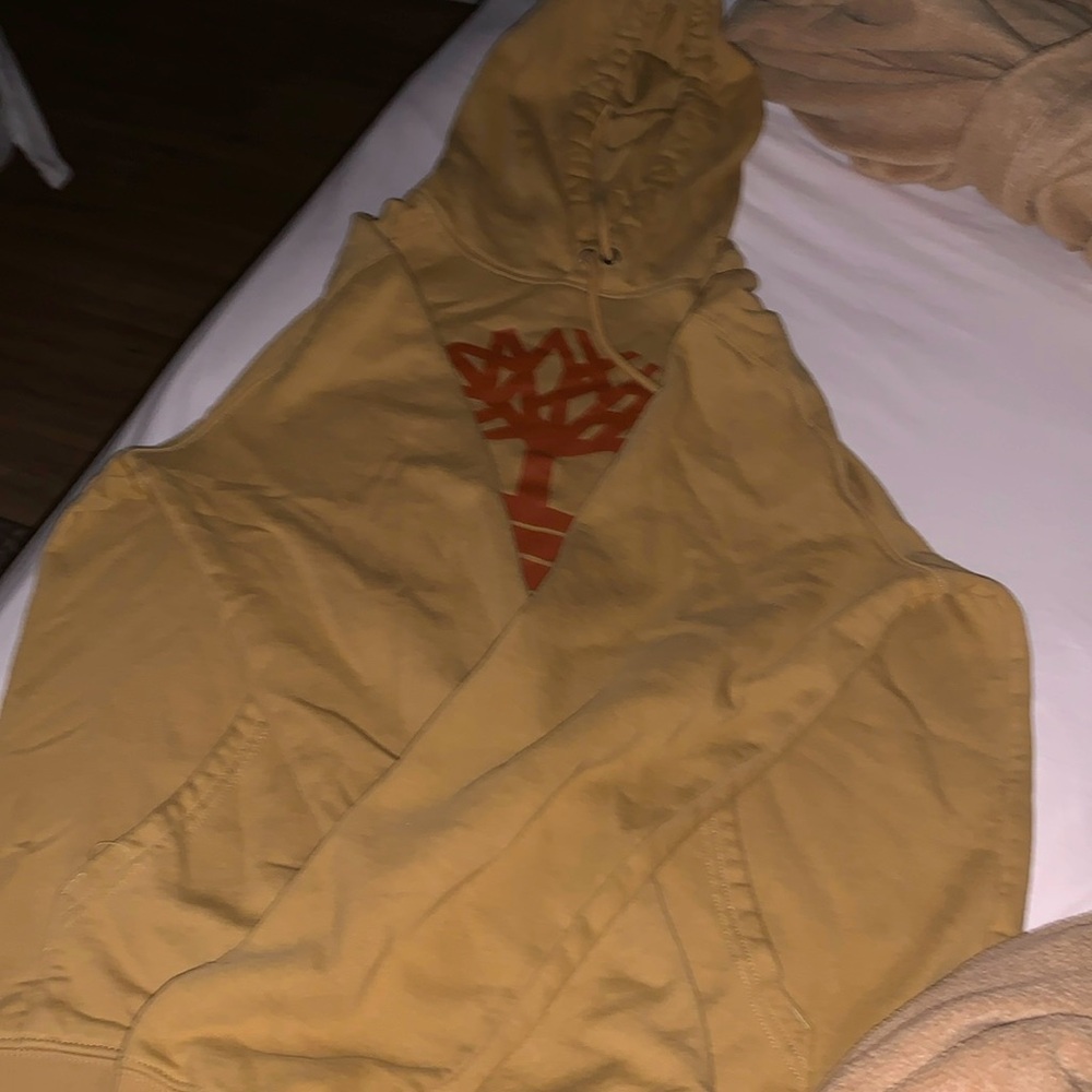 Brown small , justin timberland , good condition, will be folded up and ironed.